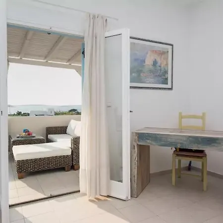 Adorable 3 Bedroom Maisonette In Pounta Apartment *